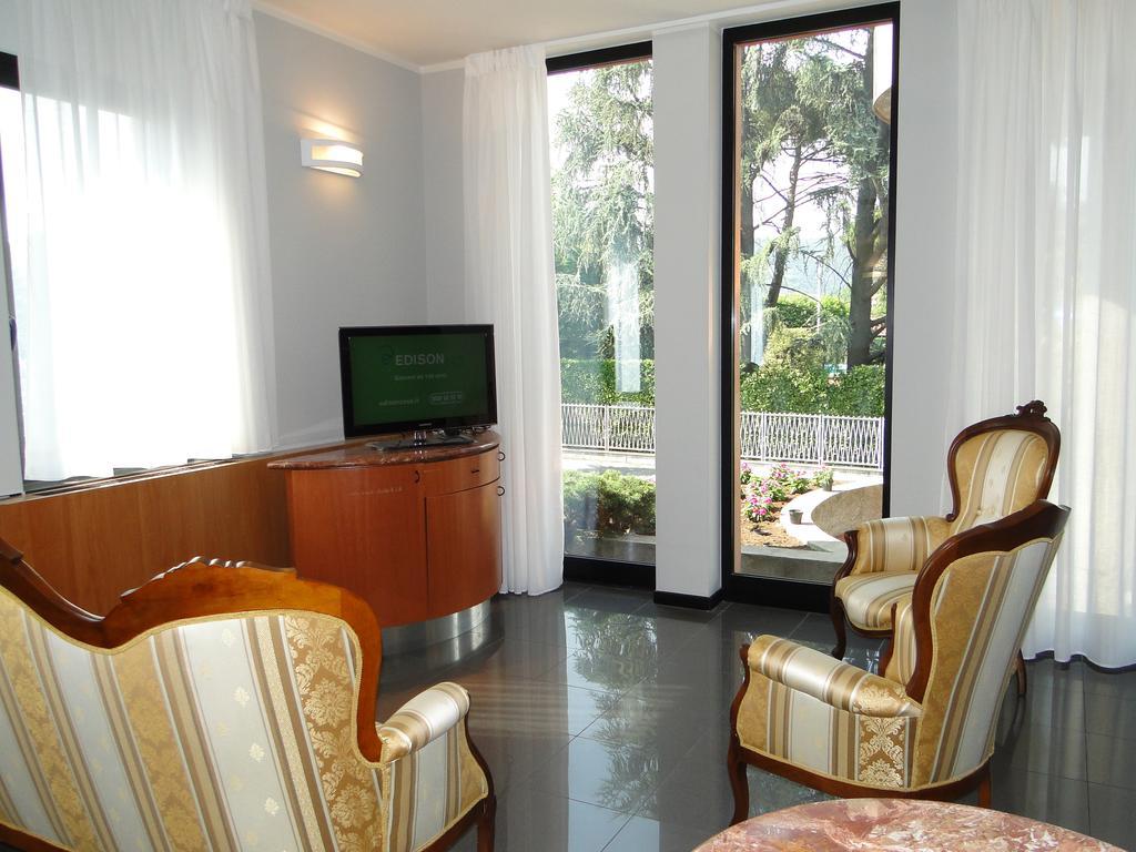 Hotel Moderno Грумелло-дель-Монте Экстерьер фото