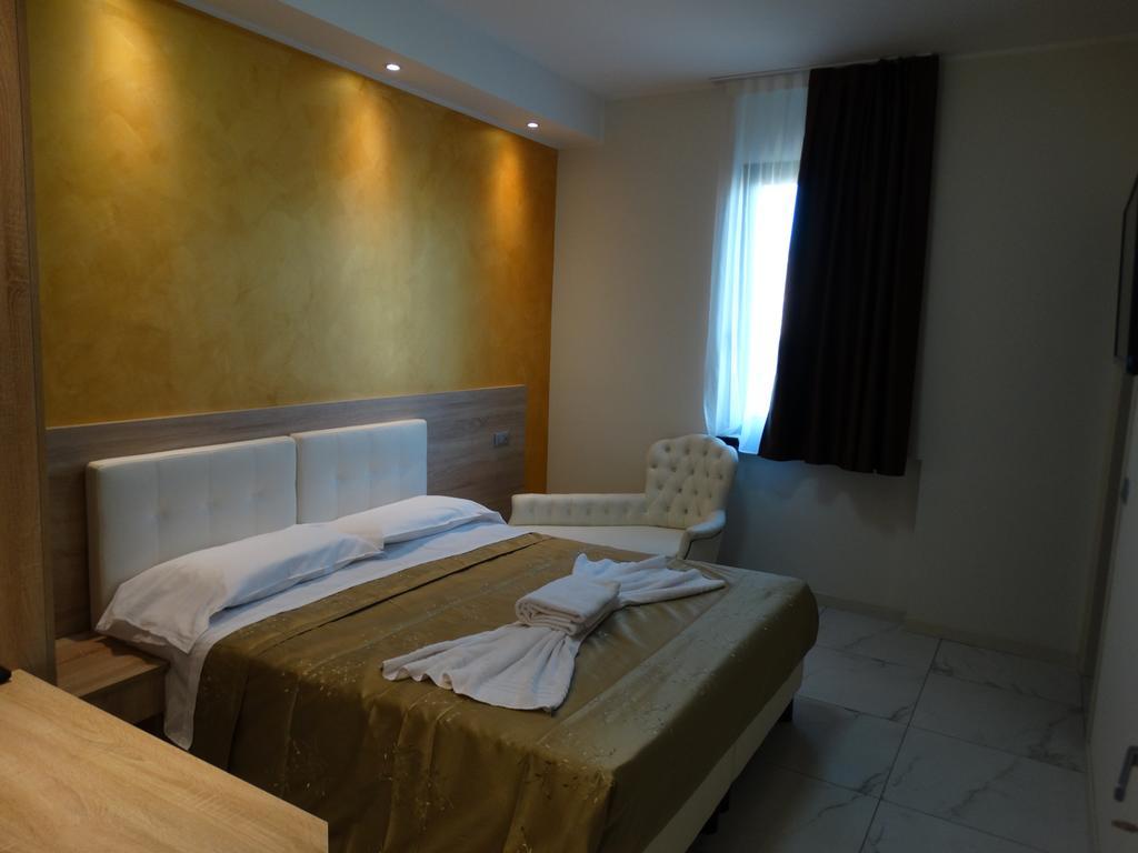 Hotel Moderno Грумелло-дель-Монте Экстерьер фото